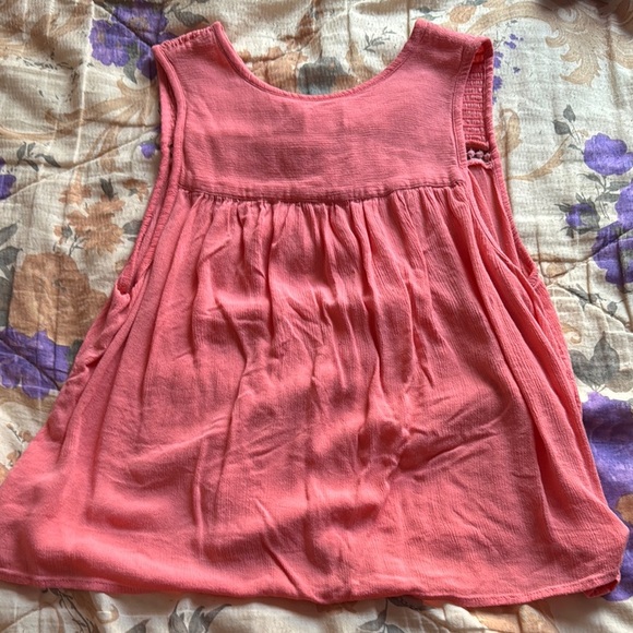 BONGO Pink Smocked Sleeveless Blouse with Tie Front - Picture 4 of 4